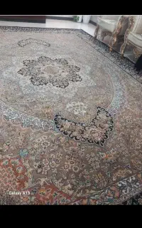 دو تخته فرش ۱۲ متری  جفت هست۷۰۰ شانه