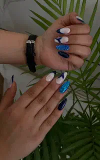 مدل جهت تکمیل آلبوم