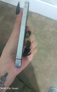 آیفون se