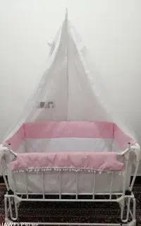 تخت نوزاد و صندلی ماشین