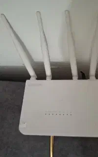 مودم چهارآنتنه نتربیک نو