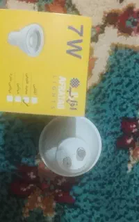 نو و سالم چراغ سفید