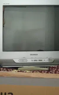 نواست