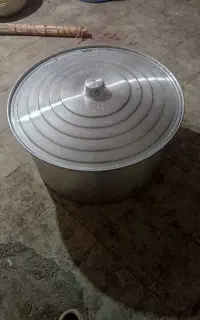 قابلمه بزرگ سایز ۸۰ در حد نو
