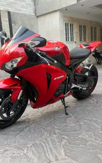 cbr 1000 rr 2011سند دار (cb1300 mt09 gsxr zh2 )