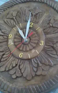 ساعت دیواری چوبی