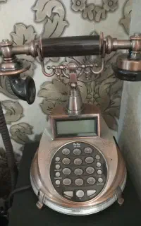 تلفن رومیزی دکوری کلاسیک و سلطنتی