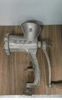 چرخ گوشت دستی
