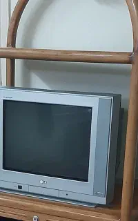 LGتلویزیون ۲۱ اینچ