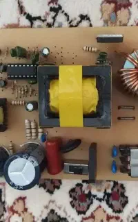 منبع تغذیه سوییچینگ ۲۲۰ ب ۱۲