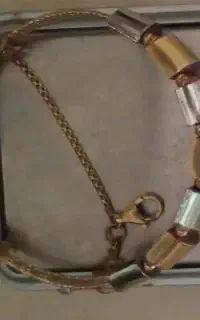 طلا ۱۰۰بالای تابلو