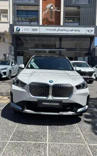 BMW ix1 30L