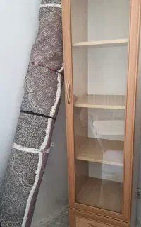 کمد ایستاده