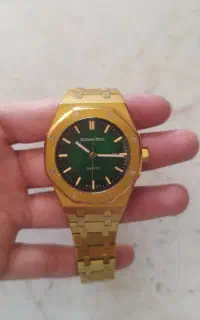 ساعت AP صفحه سبز طلایی اصلی