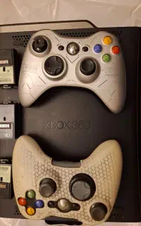 ایکس باکس ۳۶۰ / XBOX 360 در حد نو تمیز