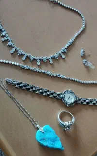 فروش سرویس و اکسسوری نقره فاخر و نو