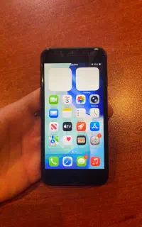 فروش iphone se2020 LL/A 128 سالم زیر قیمت فوری