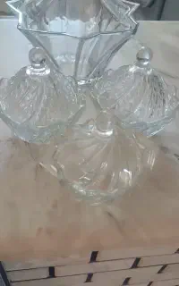 با سلام یک جا شکلاتی با چهار تا قندون