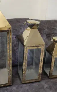 فانوس کنار سالنی
