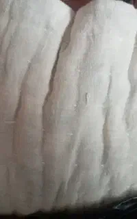 یک عدد لحاف پشم‌ گوسفند سبک دو نفره