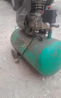 پمپ باد نمیدونم عیبش چی زدم به برق کنتور پریده تما