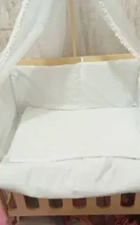گهواره کنار تختی