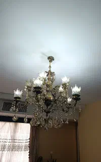 لوستر برنجی ۱۰ شاخه ۱۰ شعله