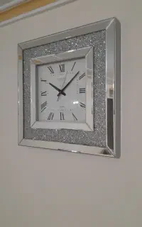 ساعت دیواری