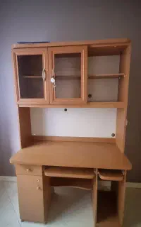 میز تحریر و جاکتابی