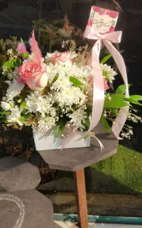 باکس گل.دسته گل