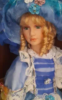 عروسک تزیینی