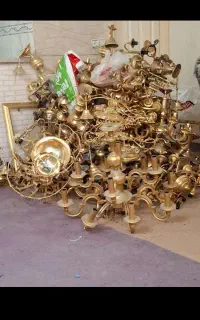 خریدوفروش لوستر وکلیه لوازم برنجی و برنزی