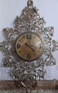ساعت دیواری