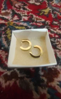 گوشواره رنگ ثابت