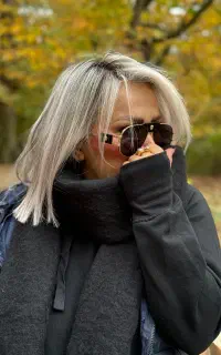 اجاره میز ناخن و تخت به اکستنشن کار مژه