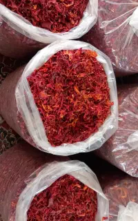 پاپریکا .اسلایس.شده باکیفیت.وخشک.خوشرنگ