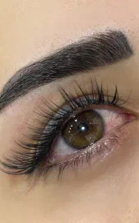 کاشت ناخن، اکستنشن مژه،میکاپ و شنیون عروس
