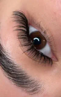اکستنشن و لیفت مژه تخصصی