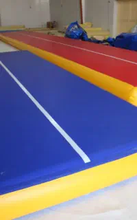 پیست بادی ژیمناستیک با سطح صاف
