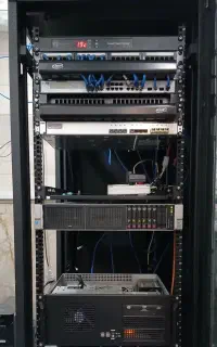 نصب وپشتیبانی شبکه، دوربین، برق اضطراری ups و voip
