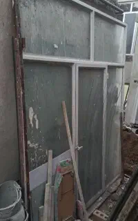 پنجره آهنی دست دوم