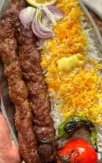 صندوق دار و سالنکار خانم