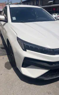 کی ام سی j7  کم کار