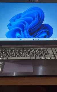 لپتاپ لنوو  ideapad گرافیک دار در حدنو کم کار