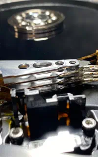 ریکاوری و بازیابی تخصصی اطلاعات هارد ، رم و فلش