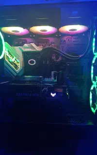 نصب تخصصی ویندوز و نرم‌افزار و درایور در محل