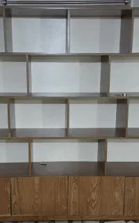 قفسه چوبی