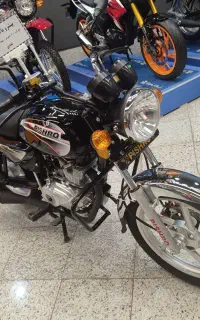باکسر پیشرو 200 مدل ۱۴۰۲