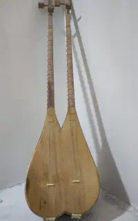 دوتار دوقلو بسیار خوش صدا وسبک
