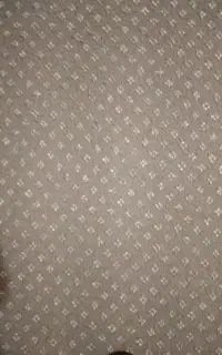 موکت بسیار تمیز مناسب اتاق 12متری و اتاق 6متری